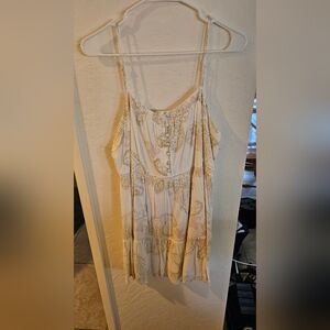 URBAN OUTFITTERS BRAND NEW SUN DRESS. READY FOR THE SUMMER.